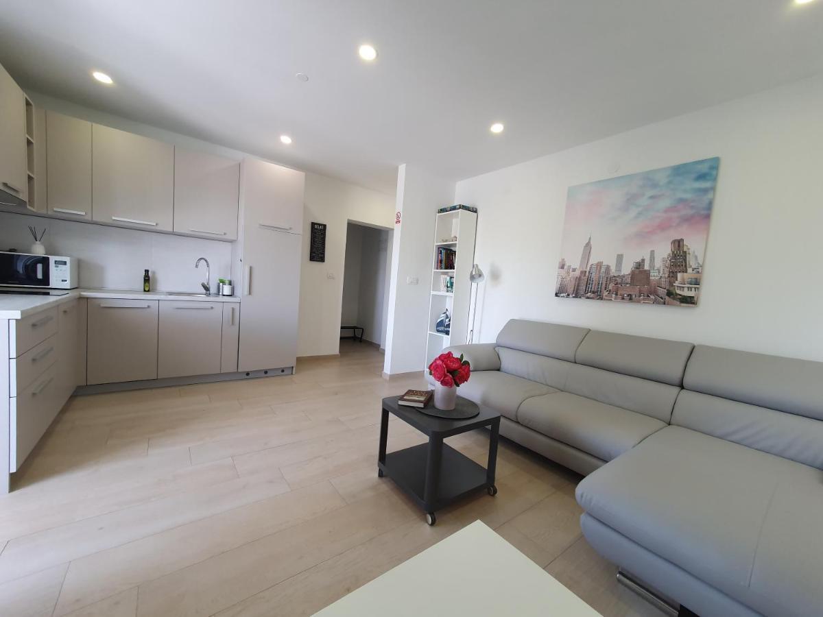 Apartmani Melanie Пореч Екстериор снимка