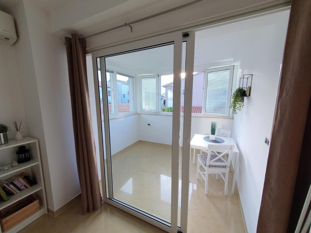 Apartmani Melanie Пореч Екстериор снимка