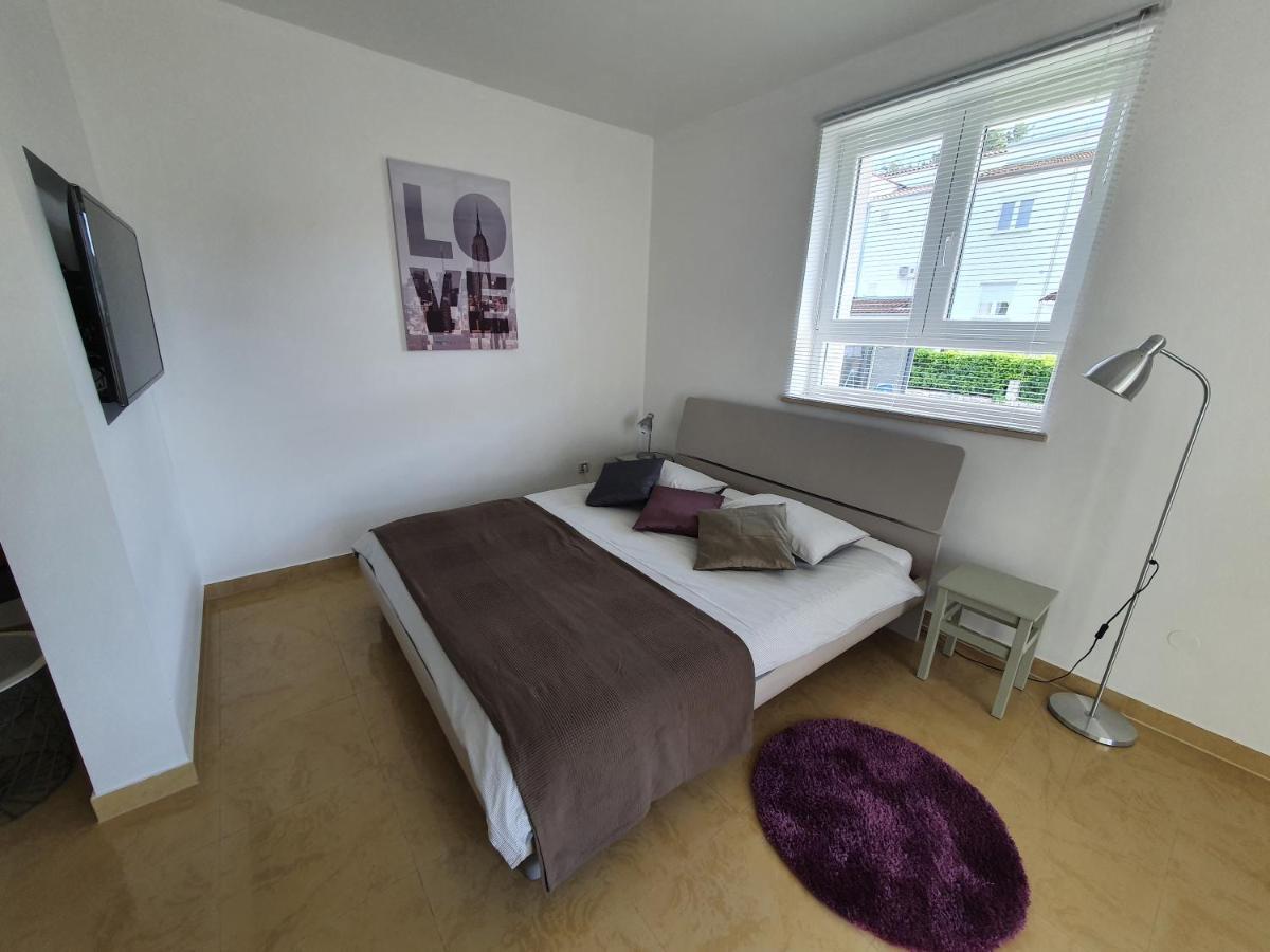 Apartmani Melanie Пореч Екстериор снимка