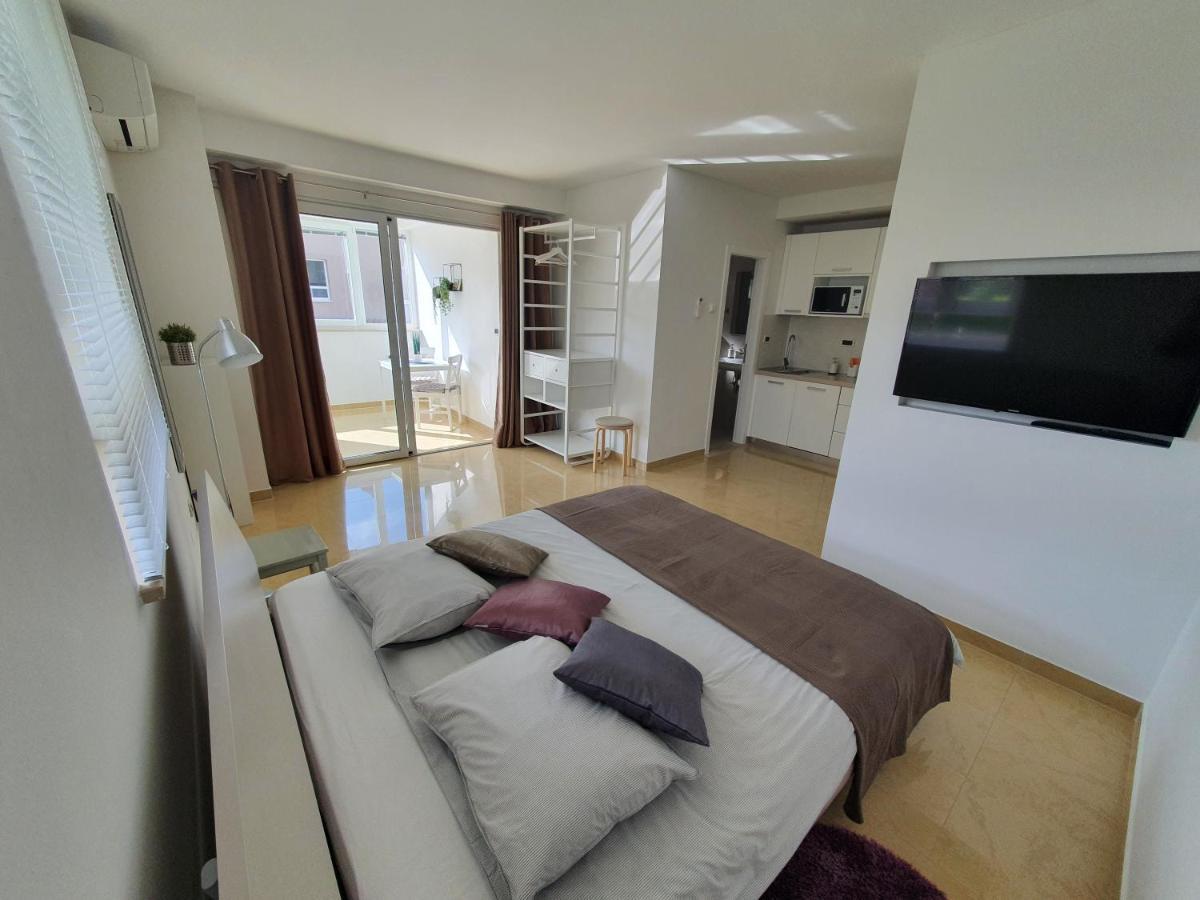 Apartmani Melanie Пореч Екстериор снимка